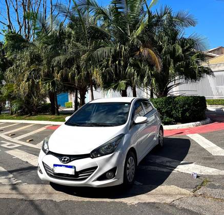 HYUNDAI HB20 1.0 COMFORT 12V FLEX 4P MANUAL HYUNDAI HB20 1.0 COMFORT 12V FLEX 4P MANUAL